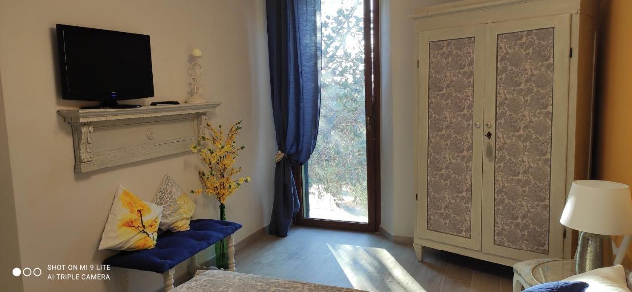 Agriturismo Poggio All'Olivo 福洛尼卡 外观 照片